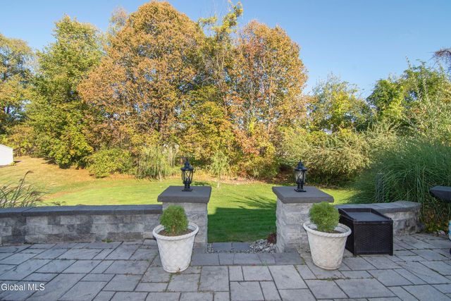 25 Timothy Way, Mechanicville, NY 12118