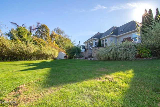 25 Timothy Way, Mechanicville, NY 12118