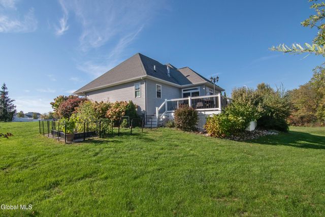 25 Timothy Way, Mechanicville, NY 12118