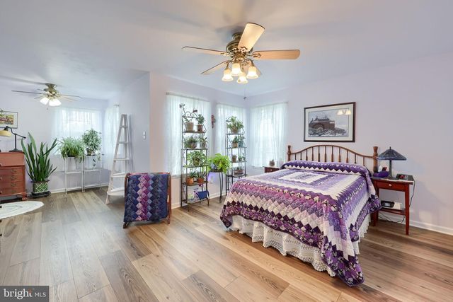 332 GAVIN DR, Coatesville, PA 19320