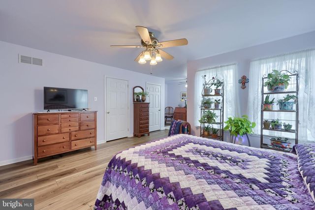 332 GAVIN DR, Coatesville, PA 19320