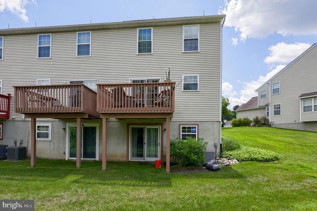 332 GAVIN DR, Coatesville, PA 19320