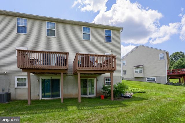332 GAVIN DR, Coatesville, PA 19320
