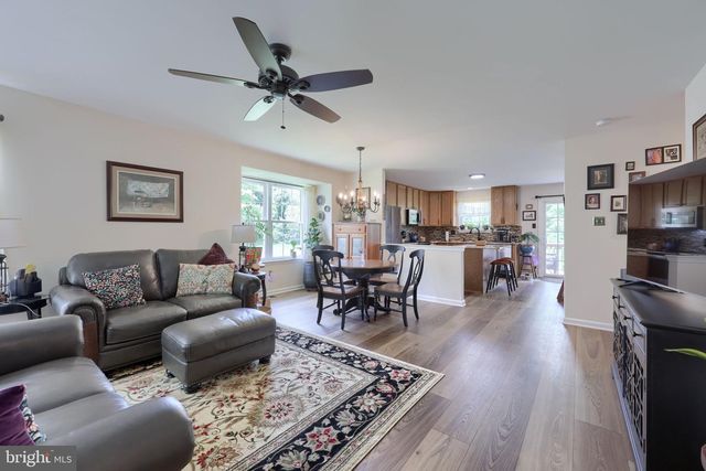 332 GAVIN DR, Coatesville, PA 19320