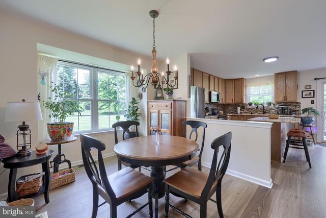 332 GAVIN DR, Coatesville, PA 19320
