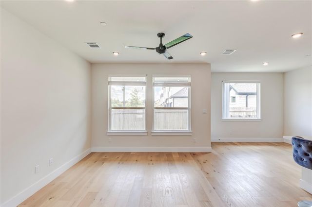 2600 Gattis School RD 401, Round Rock, TX 78664