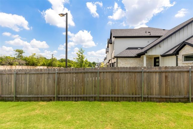 2600 Gattis School RD 401, Round Rock, TX 78664