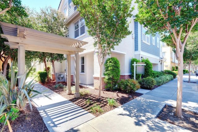 2592 Baton Rouge Drive, San Jose, CA 95133