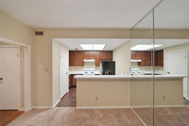 11711 Memorial Drive 604, Houston, TX 77024