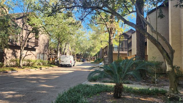 11711 Memorial Drive 604, Houston, TX 77024