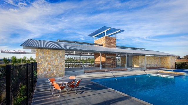1025 W Bluff Way, Roanoke, TX 76262