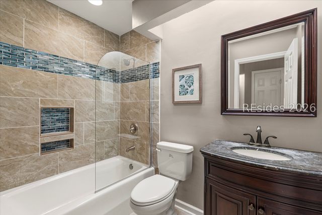 4 Sycamore Ln, Hilton Head Island, SC 29926