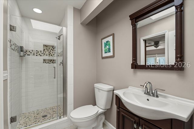 4 Sycamore Ln, Hilton Head Island, SC 29926