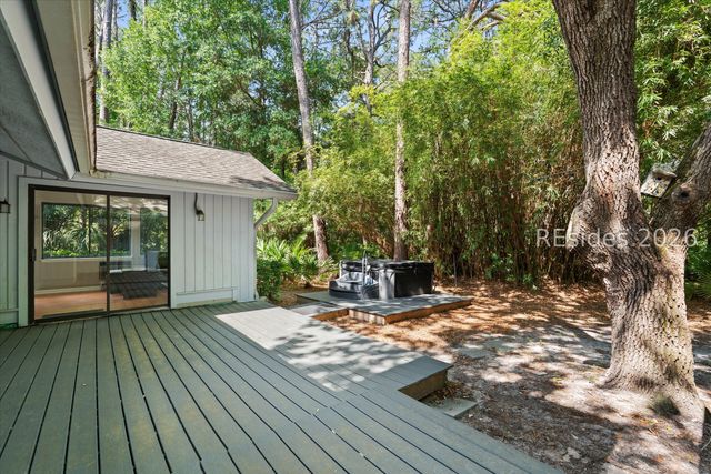 4 Sycamore Ln, Hilton Head Island, SC 29926