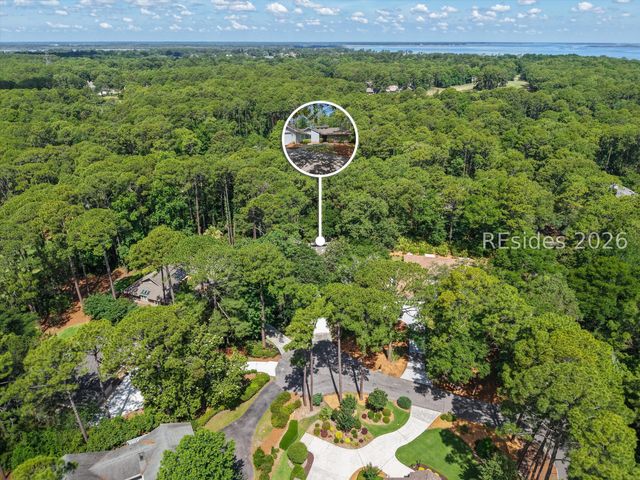 4 Sycamore Ln, Hilton Head Island, SC 29926