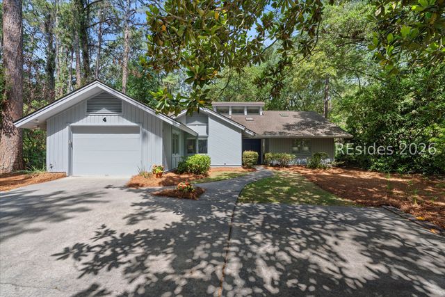 4 Sycamore Ln, Hilton Head Island, SC 29926