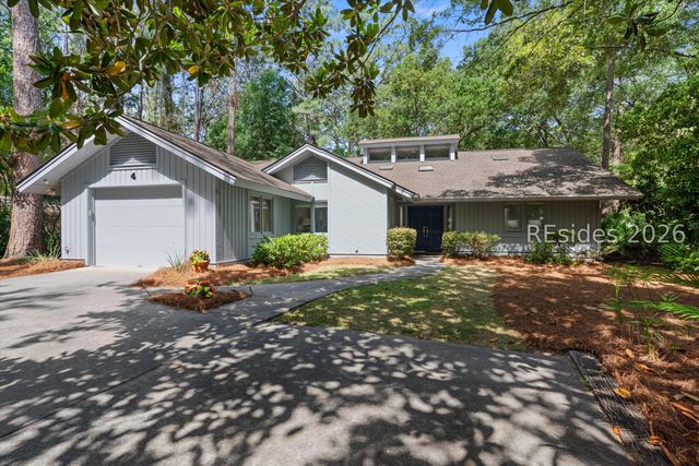 4 Sycamore Ln, Hilton Head Island, SC 29926