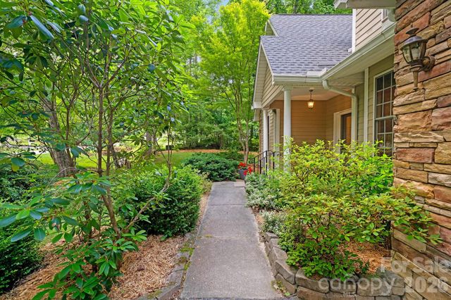 36 Poplar Creek Drive, Asheville, NC 28805