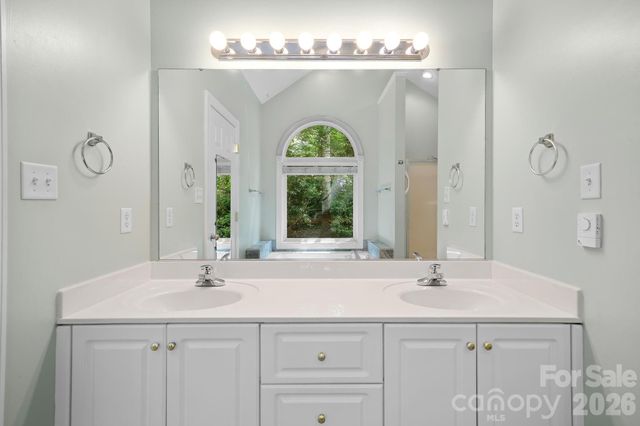 36 Poplar Creek Drive, Asheville, NC 28805