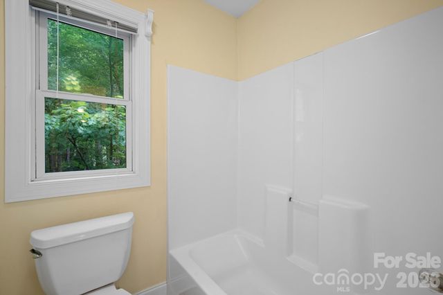 36 Poplar Creek Drive, Asheville, NC 28805