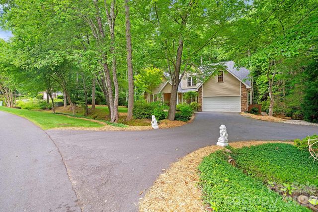 36 Poplar Creek Drive, Asheville, NC 28805