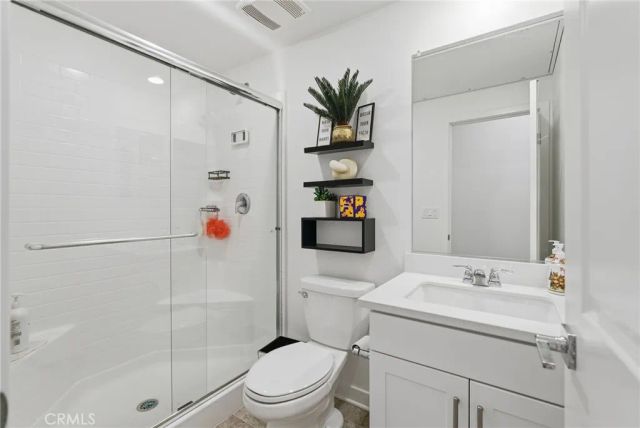 16770 Tea Tree Lane, Fontana, CA 92336