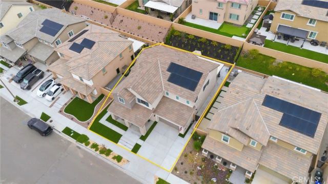 16770 Tea Tree Lane, Fontana, CA 92336