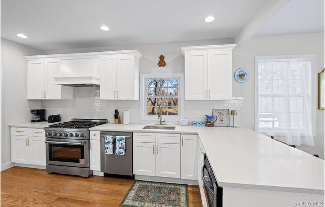 54 Hayground Road, Water Mill, NY 11976