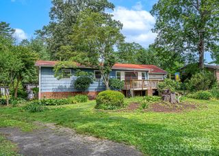 603 S Orchard Road, Flat Rock, NC 28731
