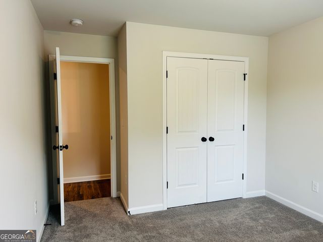 57 Pacific Avenue, Sharpsburg, GA 30277