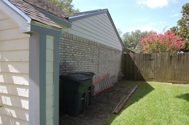 2035 Old Dixie Drive, Richmond, TX 77469