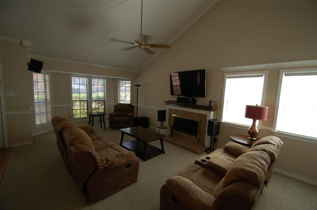 2035 Old Dixie Drive, Richmond, TX 77469