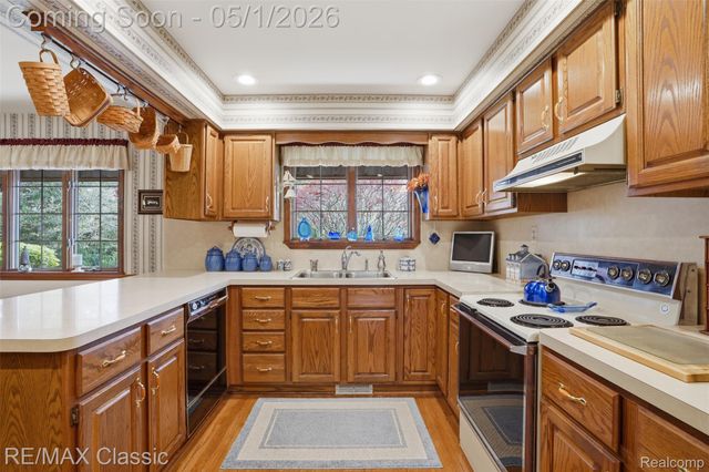 4134 Sleeth Road, Commerce Charter Township, MI 48382