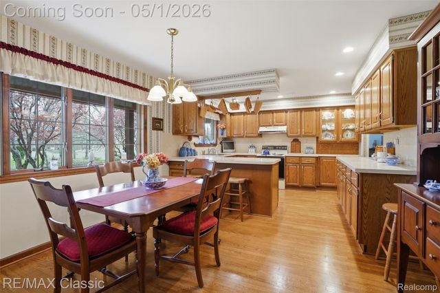 4134 Sleeth Road, Commerce Charter Township, MI 48382