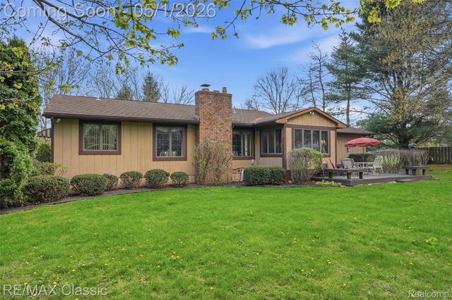 4134 Sleeth Road, Commerce Charter Township, MI 48382