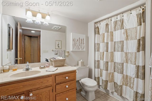 4134 Sleeth Road, Commerce Charter Township, MI 48382