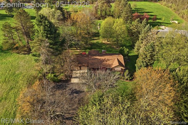 4134 Sleeth Road, Commerce Charter Township, MI 48382