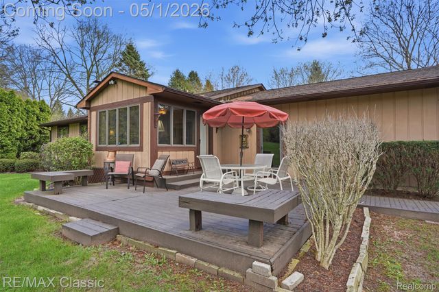 4134 Sleeth Road, Commerce Charter Township, MI 48382