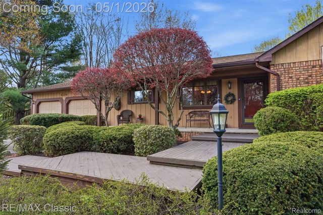 4134 Sleeth Road, Commerce Charter Township, MI 48382