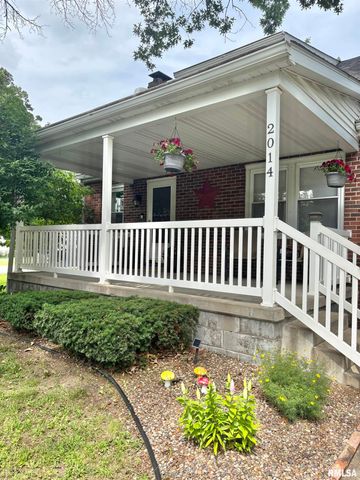2014 N 9th Street, Springfield, IL 62702