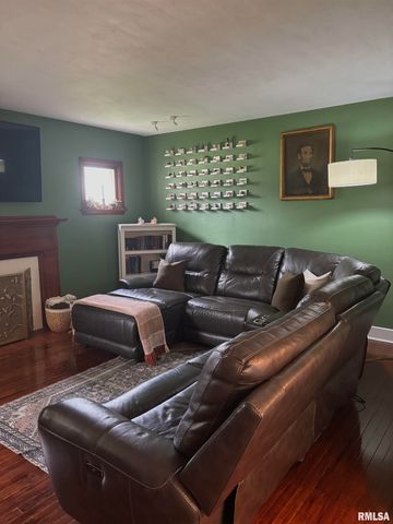2014 N 9th Street, Springfield, IL 62702