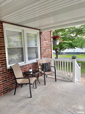 2014 N 9th Street, Springfield, IL 62702