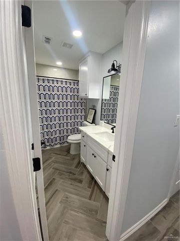 814 N Flag N Street, Pharr, TX 78577