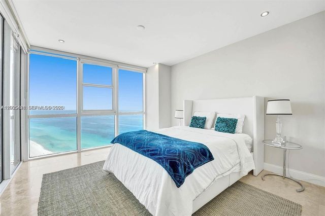 18201 Collins Ave 5202, Sunny Isles Beach, FL 33160