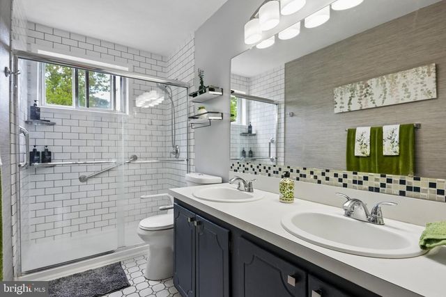 339 BOOTH DR, Bellmawr, NJ 08031