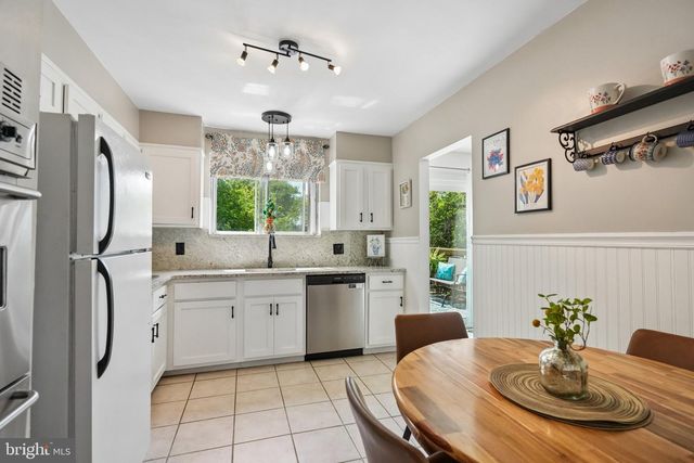 339 BOOTH DR, Bellmawr, NJ 08031