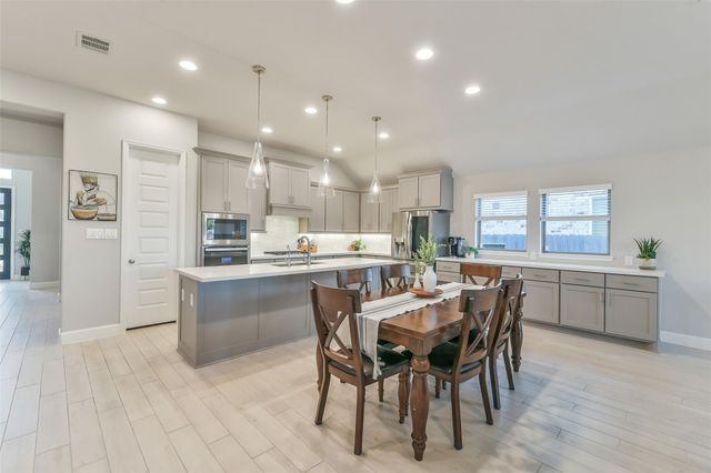 19227 Seabiscuit Stable Trail, Tomball, TX 77377