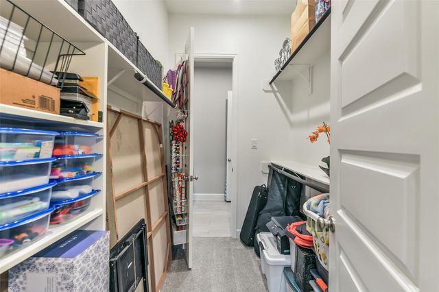 19227 Seabiscuit Stable Trail, Tomball, TX 77377
