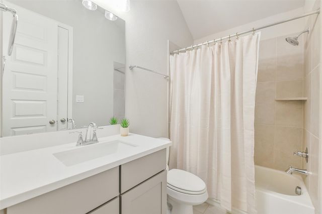 19227 Seabiscuit Stable Trail, Tomball, TX 77377