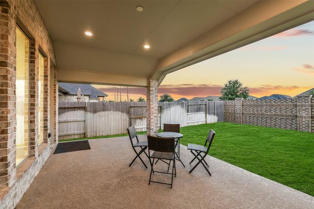 19227 Seabiscuit Stable Trail, Tomball, TX 77377